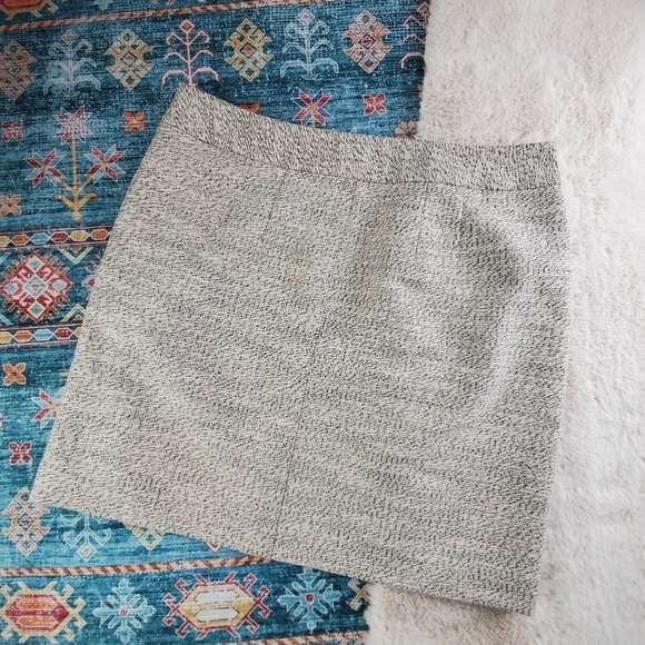 Loft Beige Skirt 10 - Picture 5 of 6